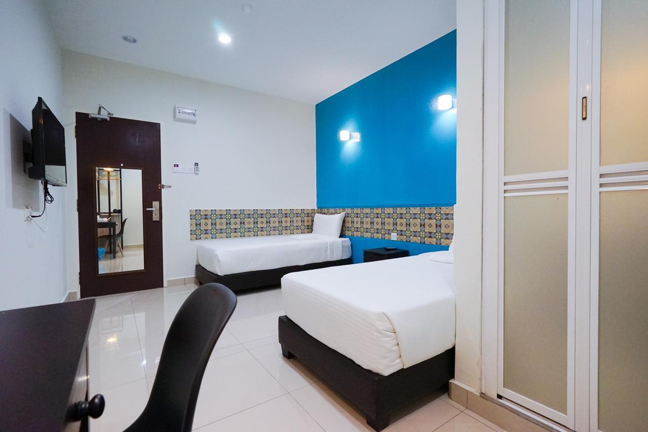 Grand Fc Hotel George Town Exterior photo