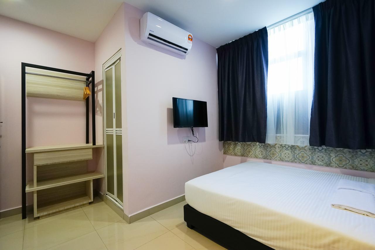 Grand Fc Hotel George Town Exterior photo